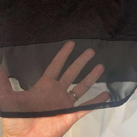 Vince Camuto short sleeve sheer black shirt - Picture 6 of 8